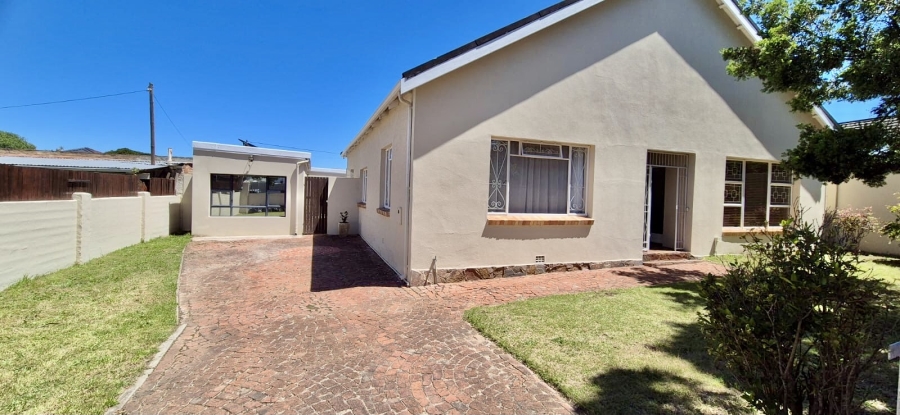 3 Bedroom Property for Sale in Newton Park Eastern Cape